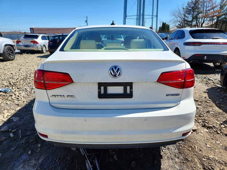 47232736 :رقم المزاد ، 3VW637AJ5FM408403 vin ، 2015 Volkswagen Jetta مزاد بيع
