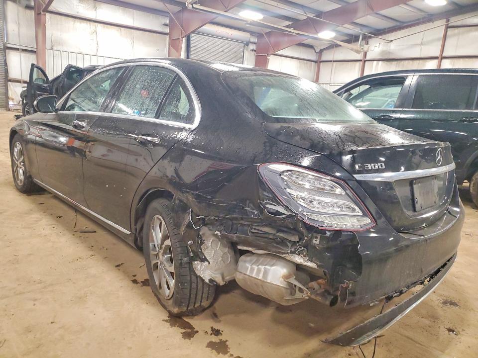 Продажа на аукционе авто 2015 Mercedes-benz C, vin: 55SWF4KB9FU092619, номер лота: 46338596