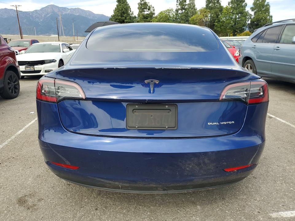 45804376 :رقم المزاد ، 5YJ3E1EB7NF135841 vin ، 2022 Tesla Model 3 مزاد بيع