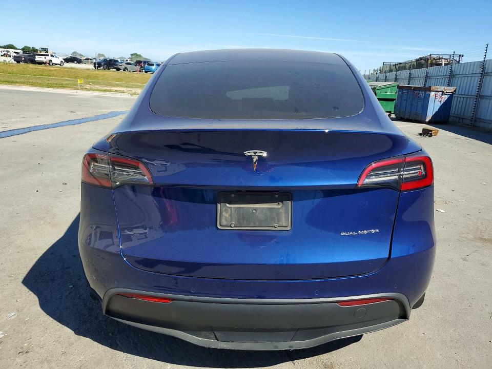 47233896 :رقم المزاد ، 5YJYGDEE1MF172815 vin ، 2021 Tesla Model Y مزاد بيع