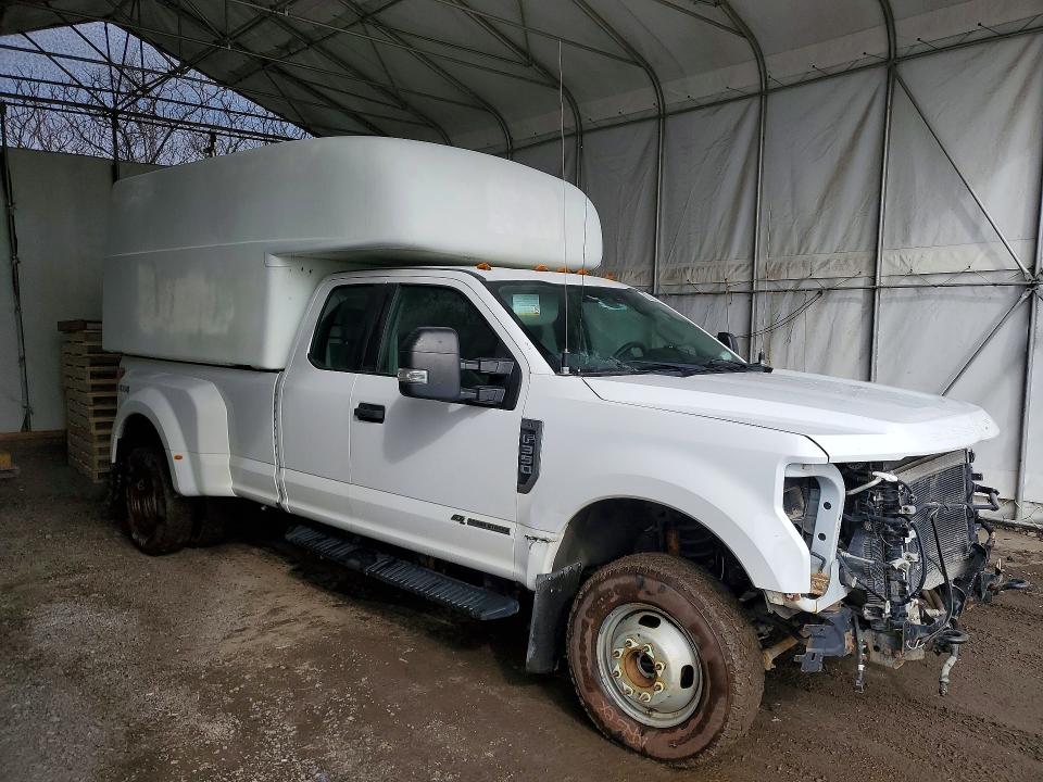 Продажа на аукционе авто 2018 Ford F350, vin: 1FT8X3DT1JEC30736, номер лота: 74073075