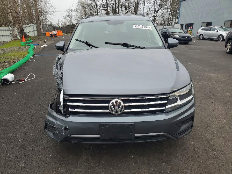 2021 Volkswagen Tiguan მანქანა იყიდება აუქციონზე, vin: 3VV2B7AX6MM099712, აუქციონის ნომერი: 46239896