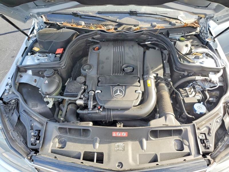 Продажа на аукционе авто 2014 Mercedes-benz C, vin: WDDGF4HB3ER310856, номер лота: 45981946