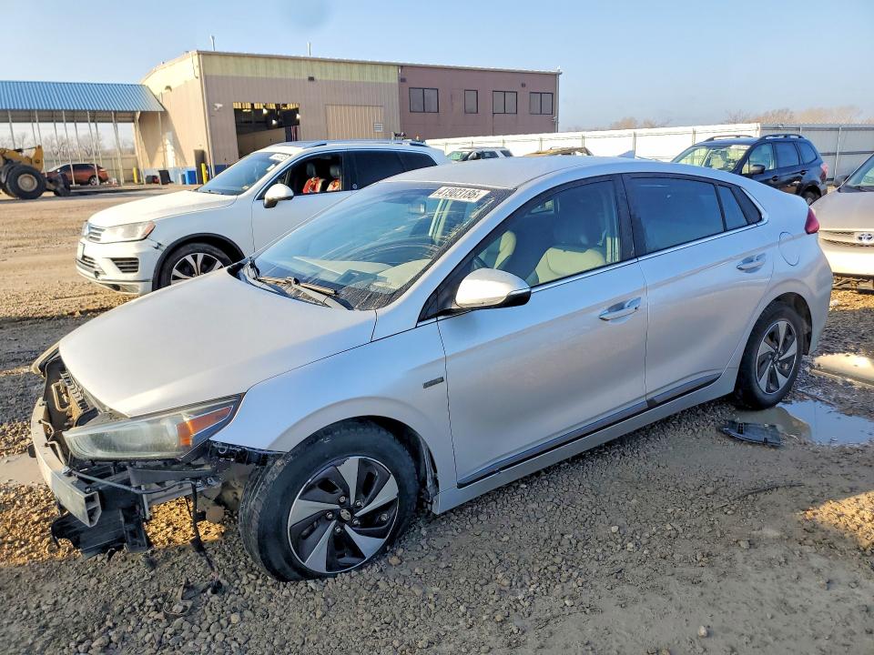 2017 Hyundai Ioniq Hybrid მანქანა იყიდება აუქციონზე, vin: KMHC75LCXHU024771, აუქციონის ნომერი: 53395346