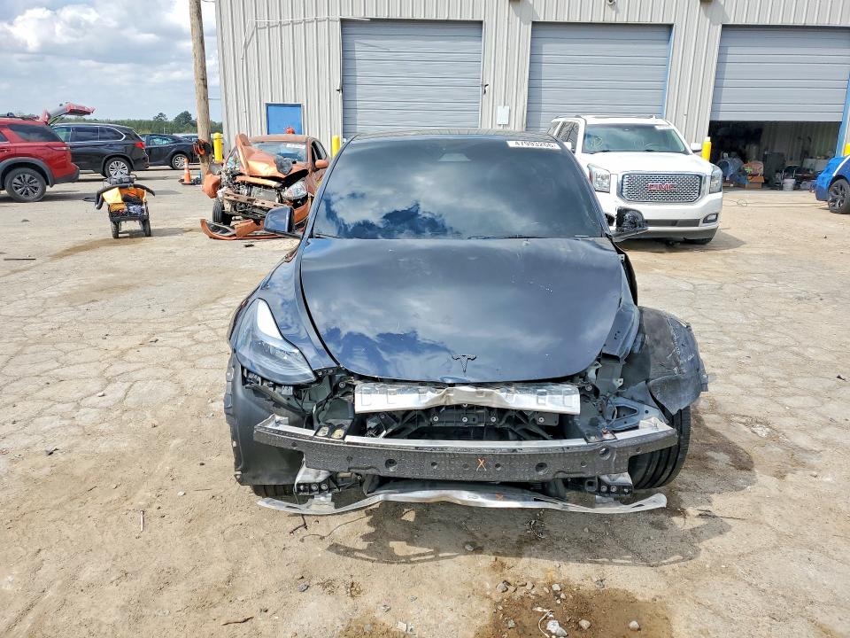 47993266 :رقم المزاد ، 7SAYGDEF0SA346296 vin ، 2025 Tesla Model Y مزاد بيع