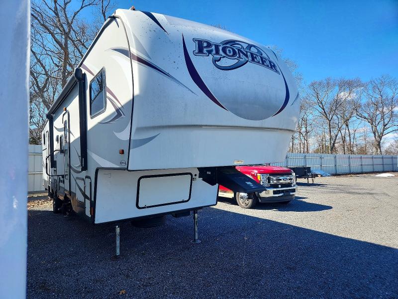 74752775 :رقم المزاد ، 5SFRG372XJE362821 vin ، 2018 Heartland Rv Pioneer مزاد بيع