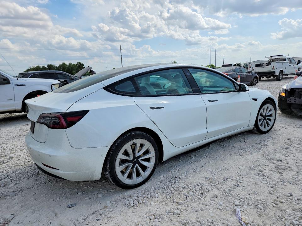 2022 Tesla Model 3 მანქანა იყიდება აუქციონზე, vin: 5YJ3E1EB5NF197027, აუქციონის ნომერი: 47877546