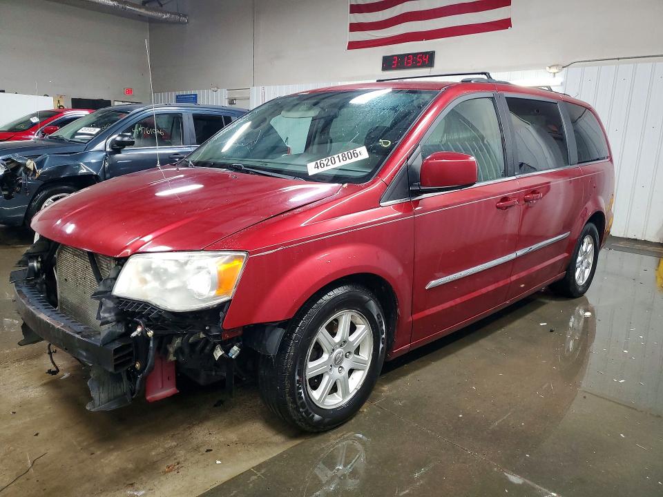 46201806 :رقم المزاد ، 2A4RR5DG8BR605016 vin ، 2011 Chrysler Town & Country مزاد بيع