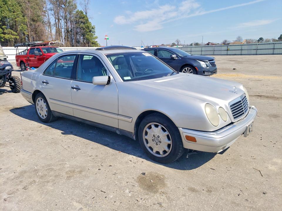 Aukcja sprzedaży 1998 Mercedes-benz E, vin: WDBJF65F5WA670342, numer aukcji: 42036256