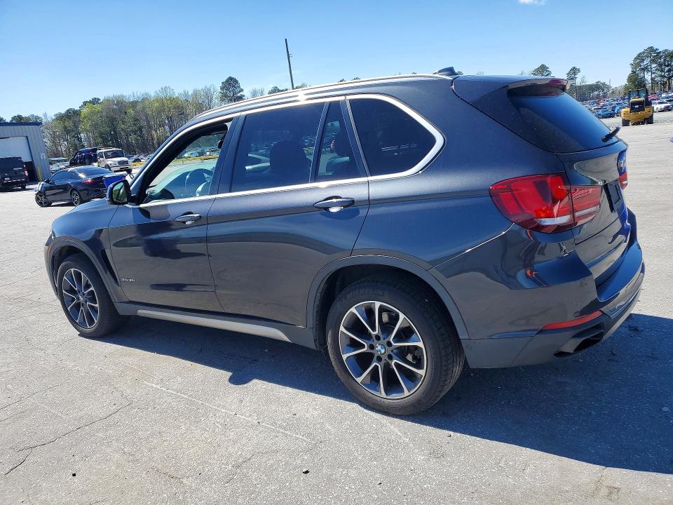 46244976 :رقم المزاد ، 5UXKR2C57J0X08859 vin ، 2018 Bmw X5 مزاد بيع