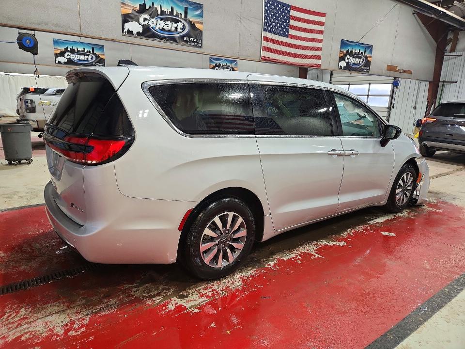 46883446 :رقم المزاد ، 2C4RC1S73RR141730 vin ، 2024 Chrysler Pacifica مزاد بيع