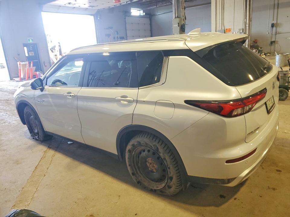 Продаж на аукціоні авто 2025 Mitsubishi Outlander, vin: JA4T5VA95SZ601034, номер лоту: 46300406