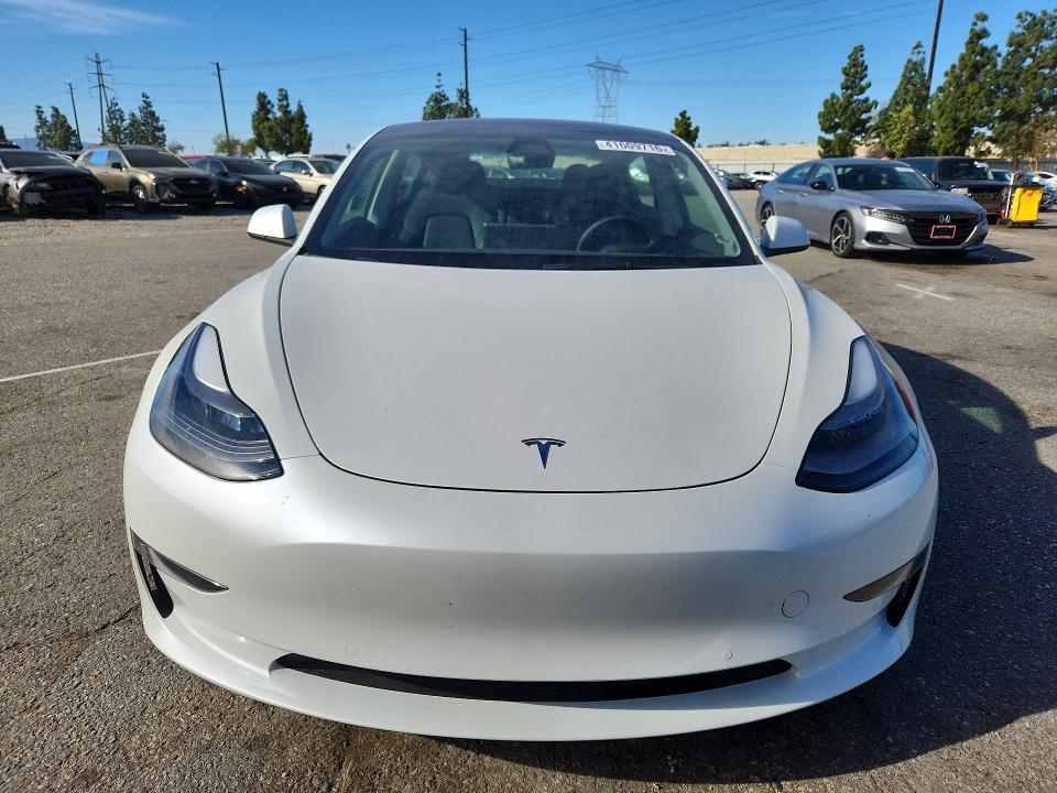 2022 Tesla Model 3 მანქანა იყიდება აუქციონზე, vin: 5YJ3E1EA9NF157153, აუქციონის ნომერი: 41609716