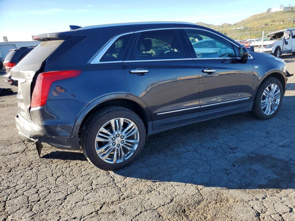 41826466 :رقم المزاد ، 1GYKNBRS0HZ113930 vin ، 2017 Cadillac Xt5 مزاد بيع