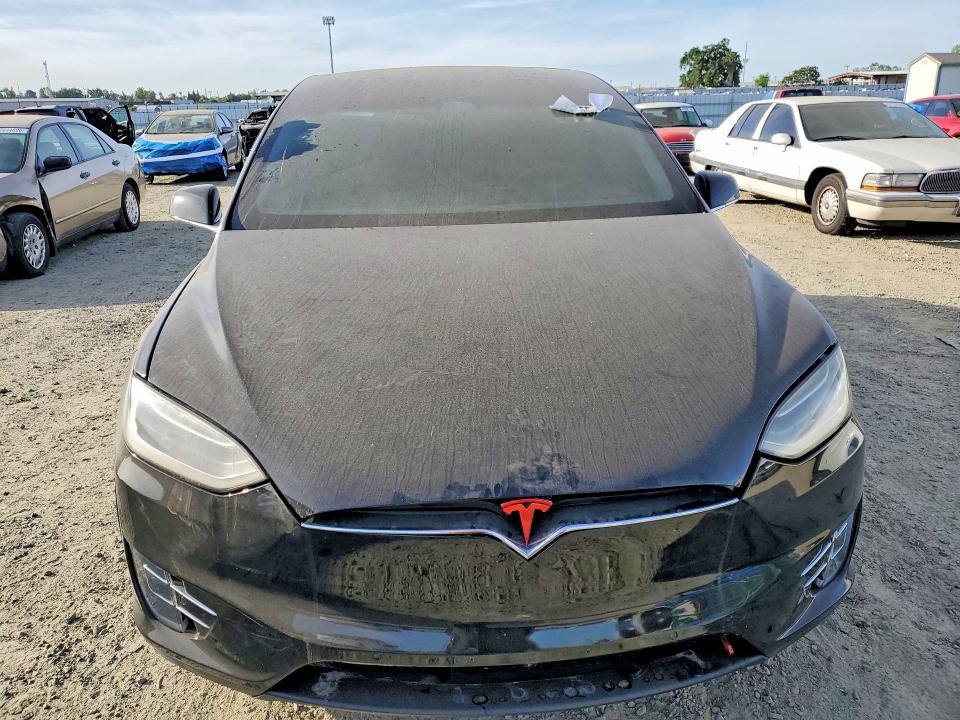 Продаж на аукціоні авто 2018 Tesla Model X, vin: 5YJXCDE23JF141381, номер лоту: 46955226