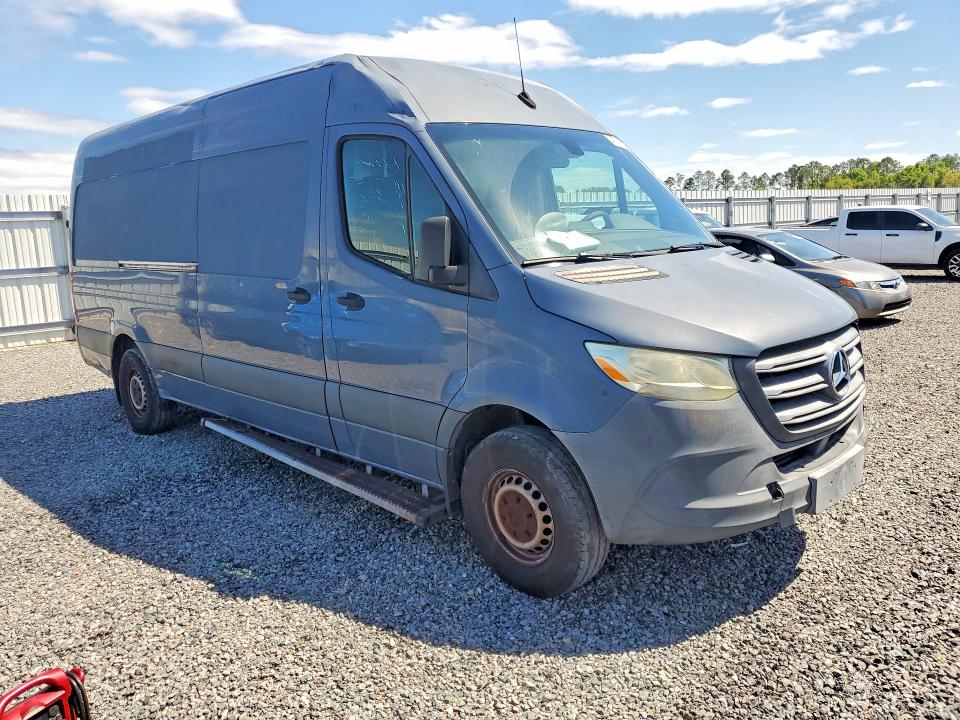 46536106 :رقم المزاد ، WD4PF1CD4KP115945 vin ، 2019 Mercedes Benz Sprinter مزاد بيع