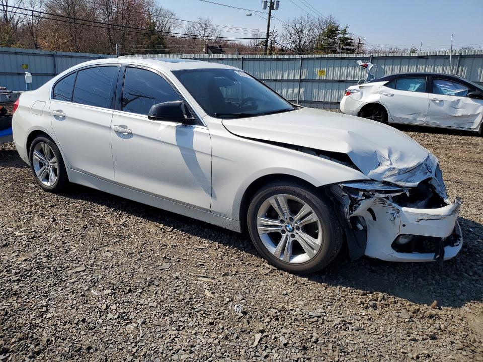 47721146 :رقم المزاد ، WBA8E3G52GNT74885 vin ، 2016 Bmw 328 مزاد بيع