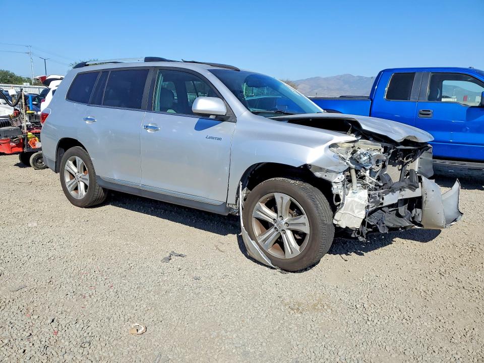 Продажа на аукционе авто 2013 Toyota Highlander, vin: 5TDYK3EH1DS122138, номер лота: 46419906