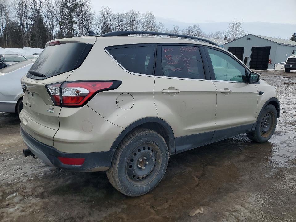 79199175 :رقم المزاد ، 1FMCU0GD8JUC95770 vin ، 2018 Ford Escape مزاد بيع