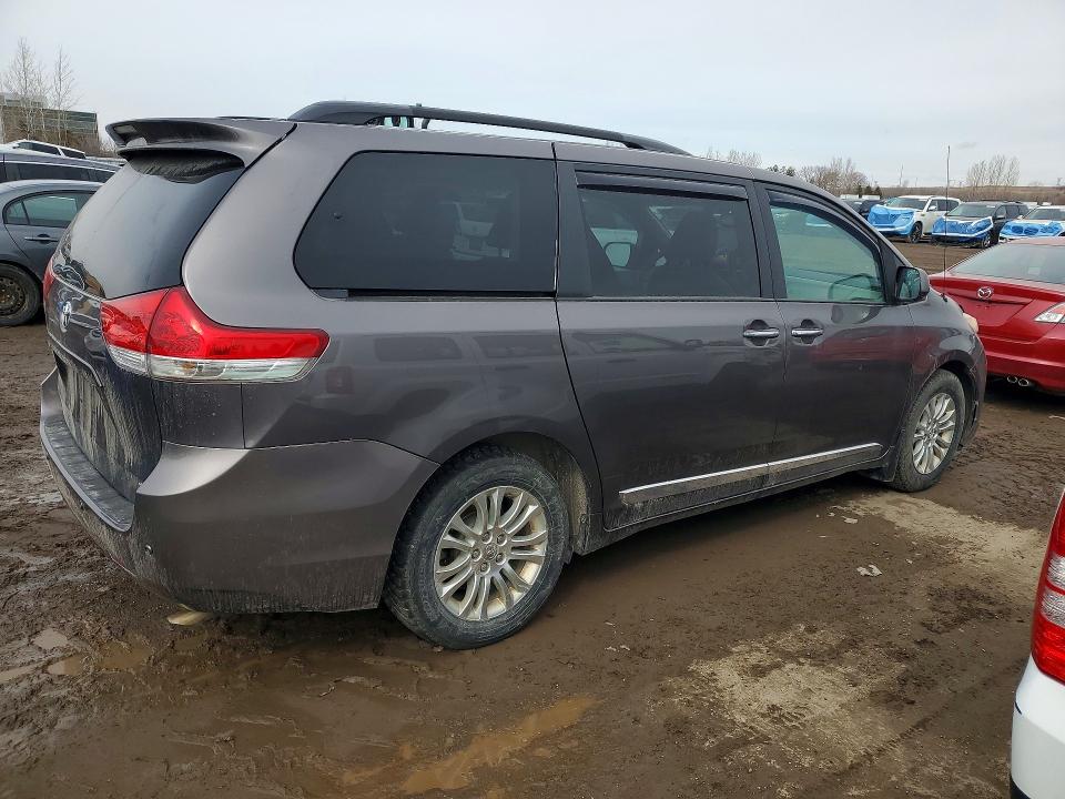 Продажа на аукционе авто 2013 Toyota Sienna, vin: 5TDYK3DC7DS354863, номер лота: 46511216