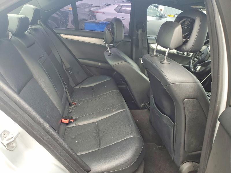 Продаж на аукціоні авто 2013 Mercedes-benz C, vin: WDDGF4HB0DA833152, номер лоту: 47267506