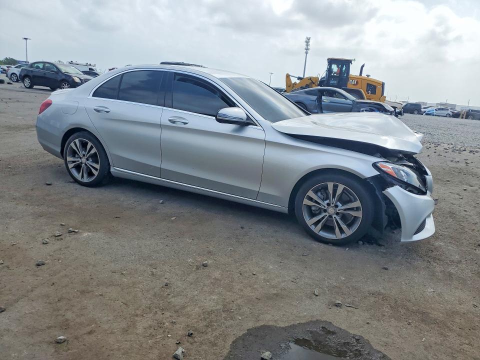 47298886 :رقم المزاد ، 55SWF4JB8GU159021 vin ، 2016 Mercedes-benz C مزاد بيع