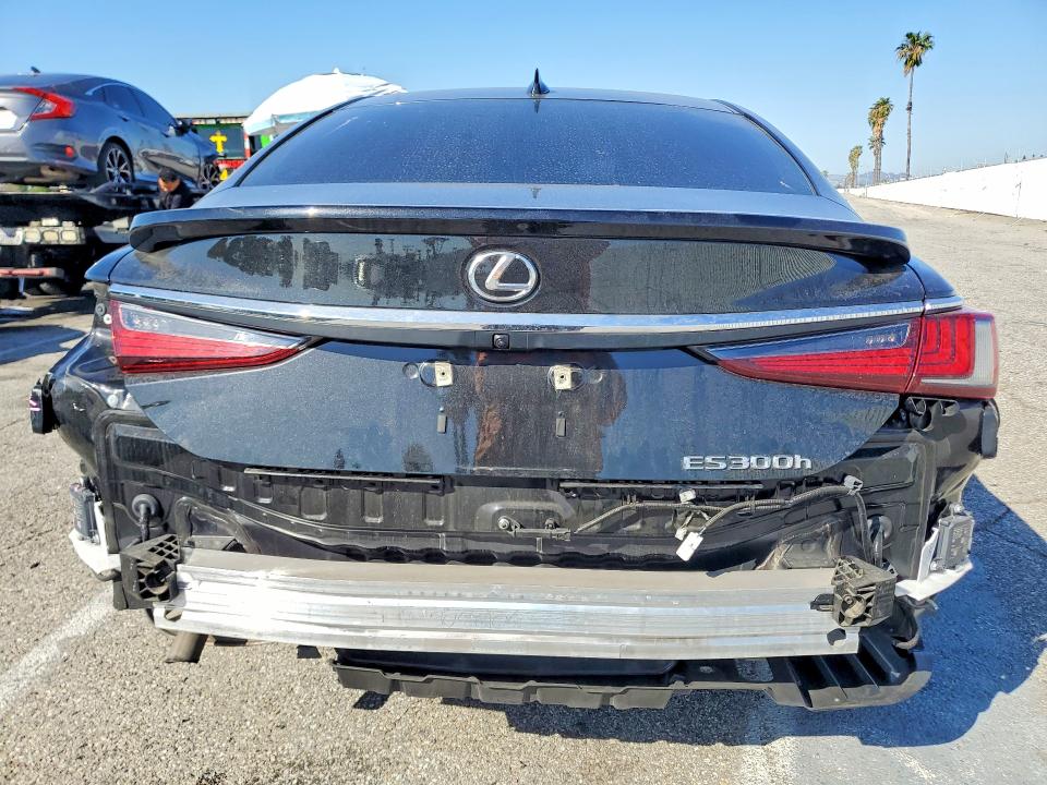 41966806 :رقم المزاد ، 58ADA1C11PU032472 vin ، 2023 Lexus Es 300h مزاد بيع