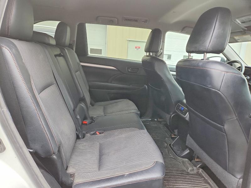 Продажа на аукционе авто 2017 Toyota Highlander, vin: 5TDBZRFH6HS378090, номер лота: 45498906