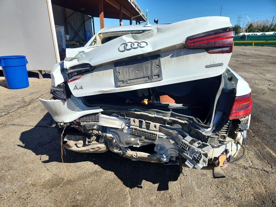 Продажа на аукционе авто 2019 Audi A4, vin: WAUENAF46KN020862, номер лота: 41945756