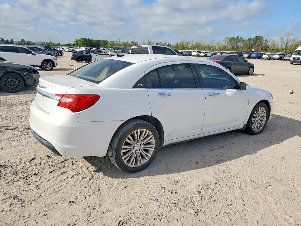 Продажа на аукционе авто 2011 Chrysler 200, vin: 1C3BC2FG9BN575692, номер лота: 47171246