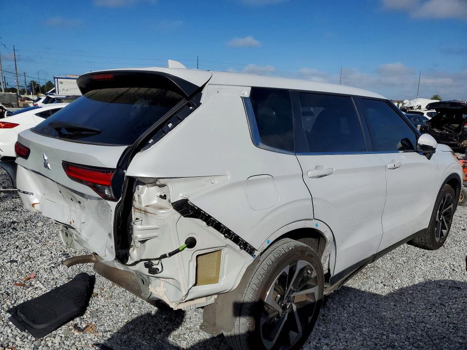 Продаж на аукціоні авто 2024 Mitsubishi Outlander, vin: JA4J3VA85RZ011706, номер лоту: 79230135