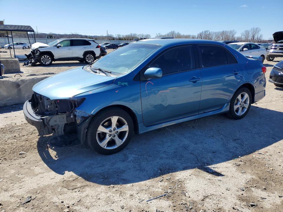 46303026 :رقم المزاد ، 5YFBU4EE9DP086381 vin ، 2013 Toyota Corolla مزاد بيع