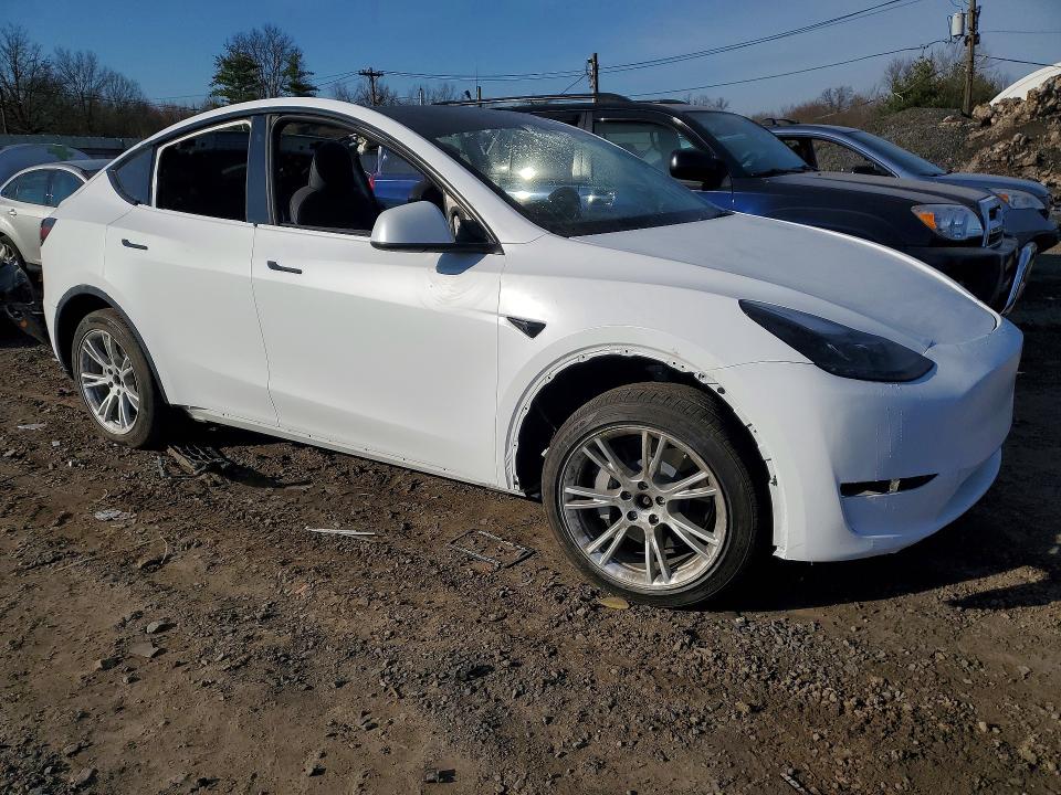 46494596 :رقم المزاد ، 7SAYGDEE9PA109305 vin ، 2023 Tesla Model Y مزاد بيع