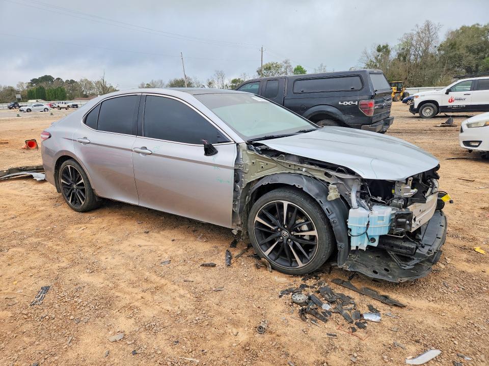 41960966 :رقم المزاد ، 4T1K61AK0LU943396 vin ، 2020 Toyota Camry مزاد بيع