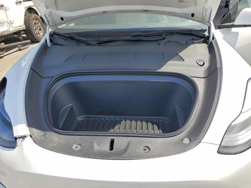 2024 Tesla Model Y მანქანა იყიდება აუქციონზე, vin: 7SAYGDEE4RA333052, აუქციონის ნომერი: 41996556