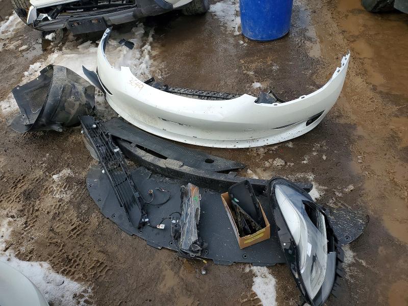 46103216 :رقم المزاد ، 5YJ3E1EB8NF120071 vin ، 2022 Tesla Model 3 مزاد بيع
