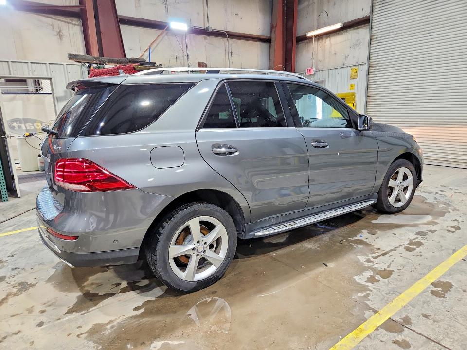 45587866 :رقم المزاد ، 4JGDA5HB7HA904303 vin ، 2017 Mercedes-benz Gle مزاد بيع