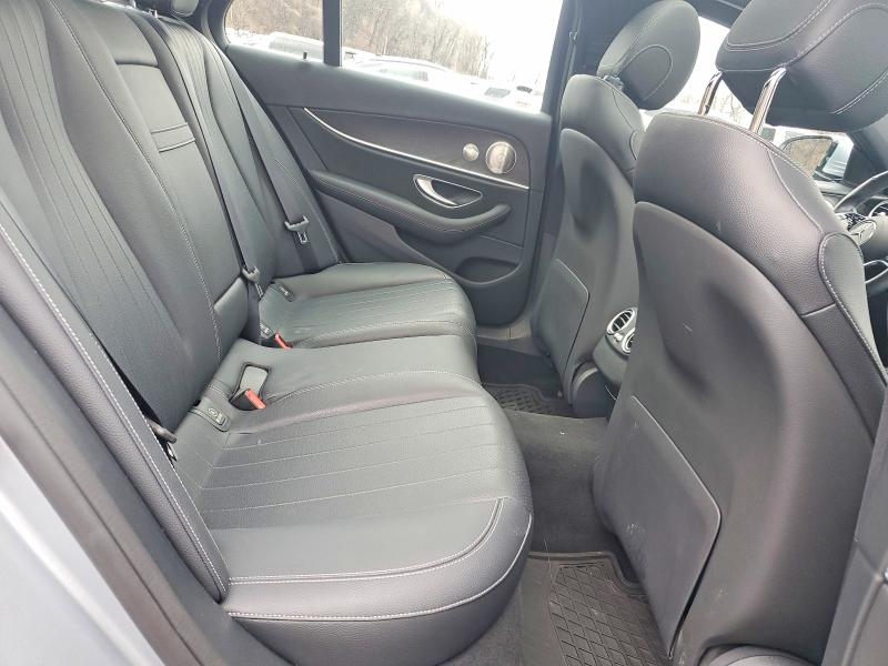 46066216 :رقم المزاد ، W1KZF8EB6MA967572 vin ، 2021 Mercedes-benz E مزاد بيع