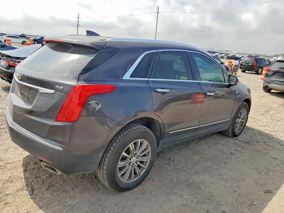 79631185 :رقم المزاد ، 1GYKNBRS8HZ266684 vin ، 2017 Cadillac Xt5 مزاد بيع