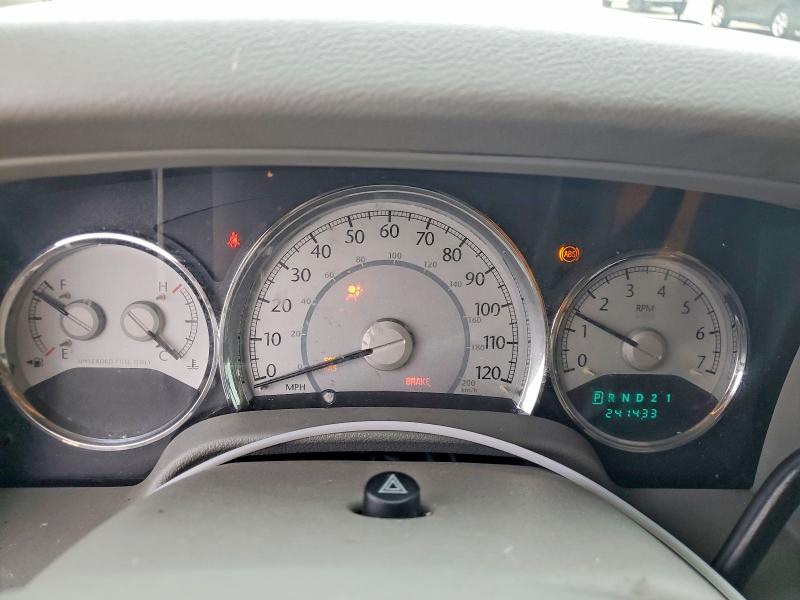 45449836 :رقم المزاد ، 1A8HW58P19F719471 vin ، 2009 Chrysler Aspen مزاد بيع