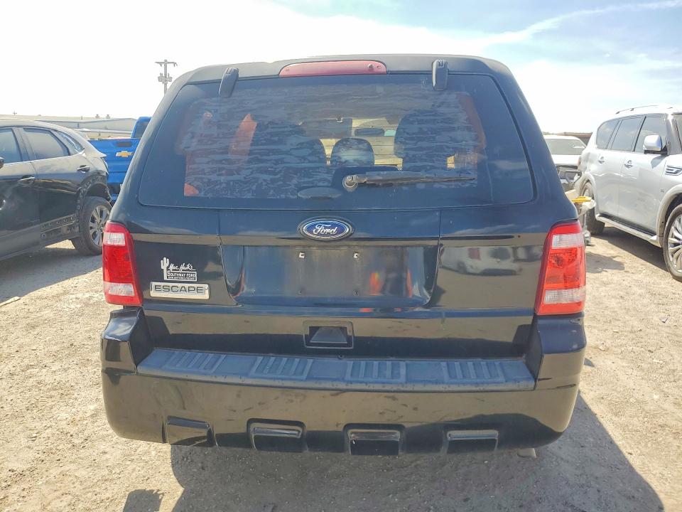46493446 :رقم المزاد ، 1FMCU0C73CKC17590 vin ، 2012 Ford Escape مزاد بيع