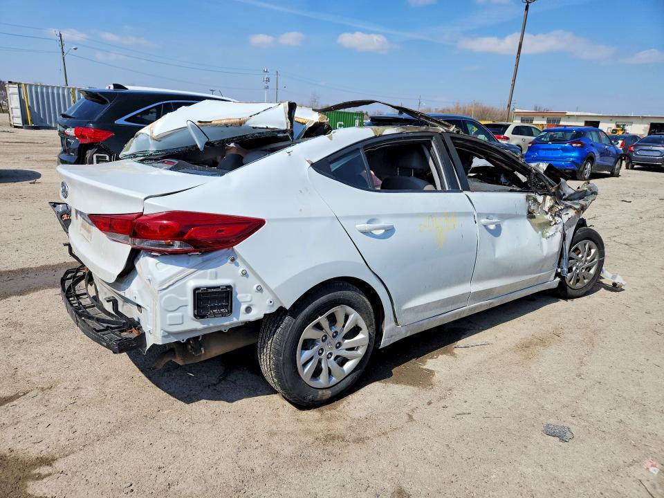 2017 Hyundai Elantra მანქანა იყიდება აუქციონზე, vin: 5NPD74LF5HH206966, აუქციონის ნომერი: 46694086