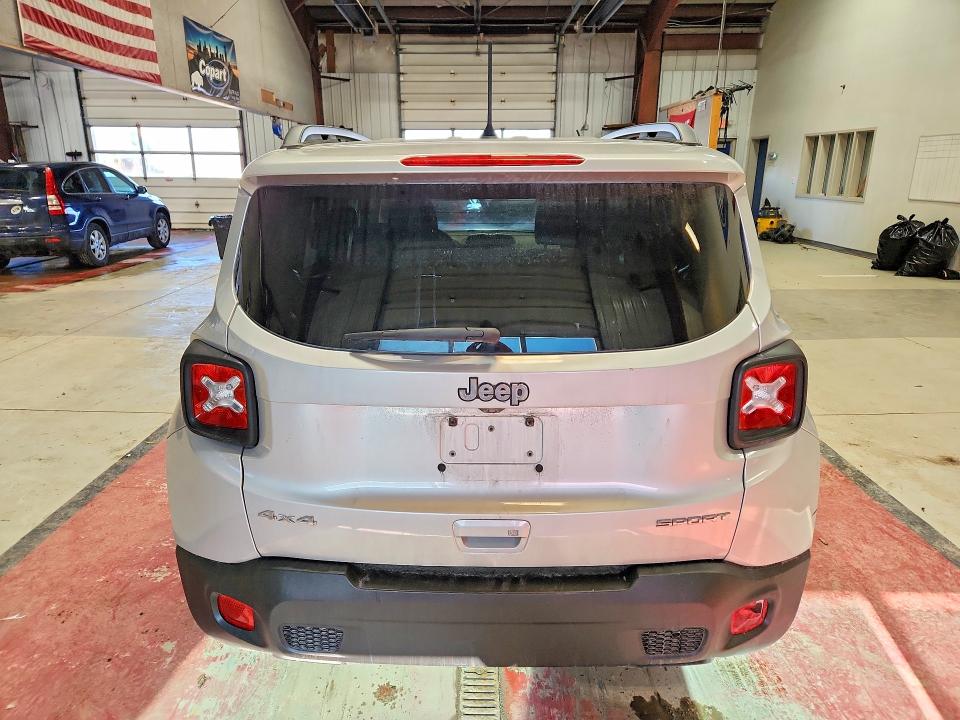 79384685 :رقم المزاد ، ZACNJBABXKPJ74246 vin ، 2019 Jeep Renegade مزاد بيع