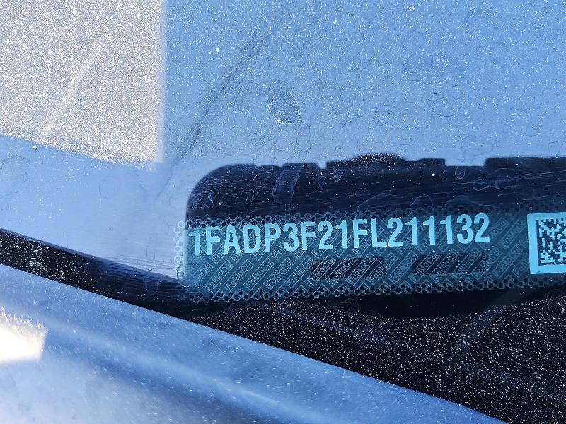 Продажа на аукционе авто 2015 Ford Focus, vin: 1FADP3F21FL211132, номер лота: 46934076