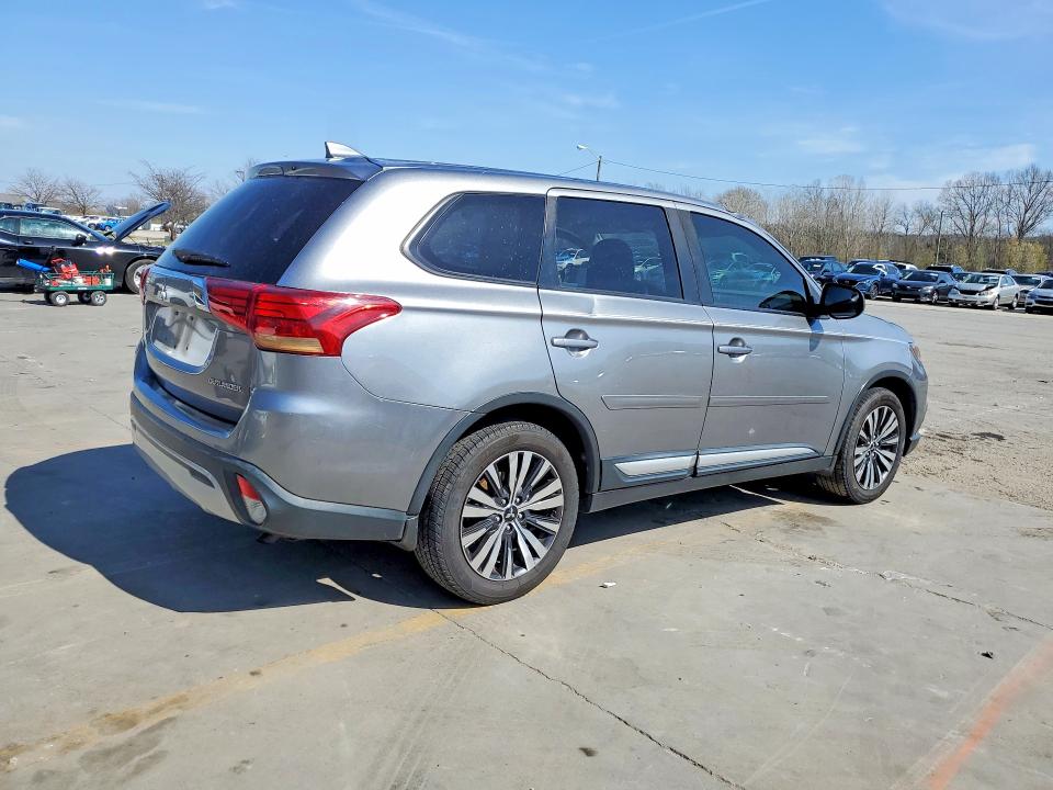 Продаж на аукціоні авто 2019 Mitsubishi Outlander, vin: JA4AD2A36KZ014359, номер лоту: 46959026
