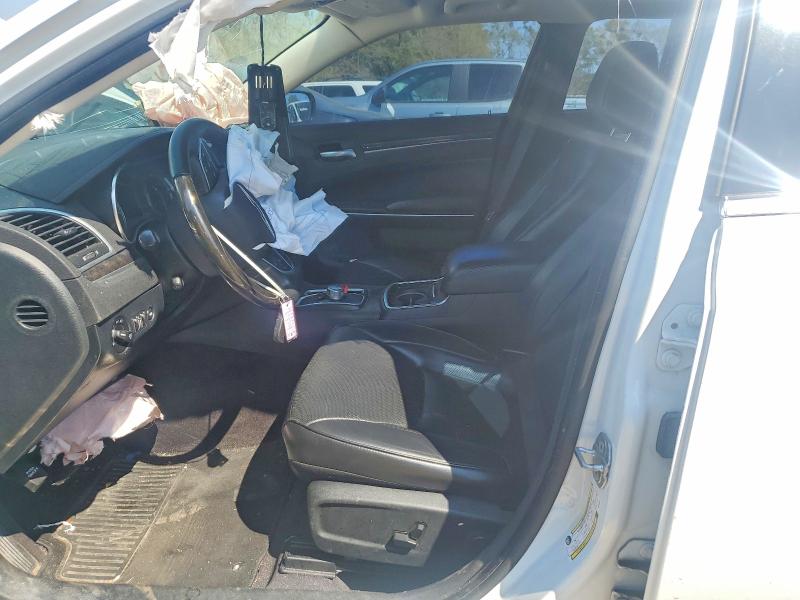 46114226 :رقم المزاد ، 2C3CCAKG4JH218397 vin ، 2018 Chrysler 300 مزاد بيع