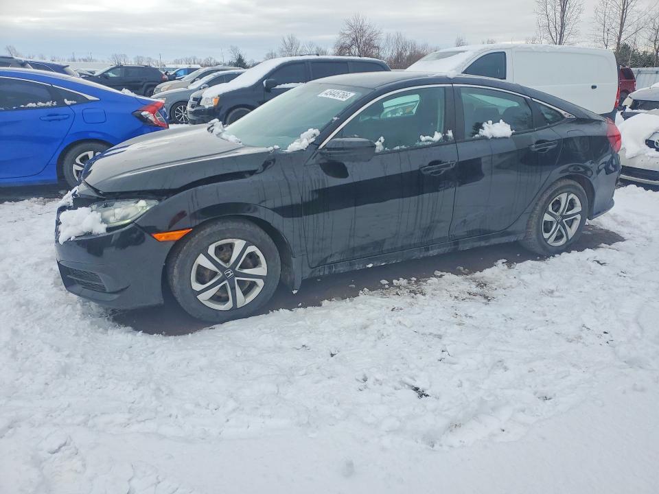 45445766 :رقم المزاد ، 2HGFC2F51JH040957 vin ، 2018 Honda Civic مزاد بيع