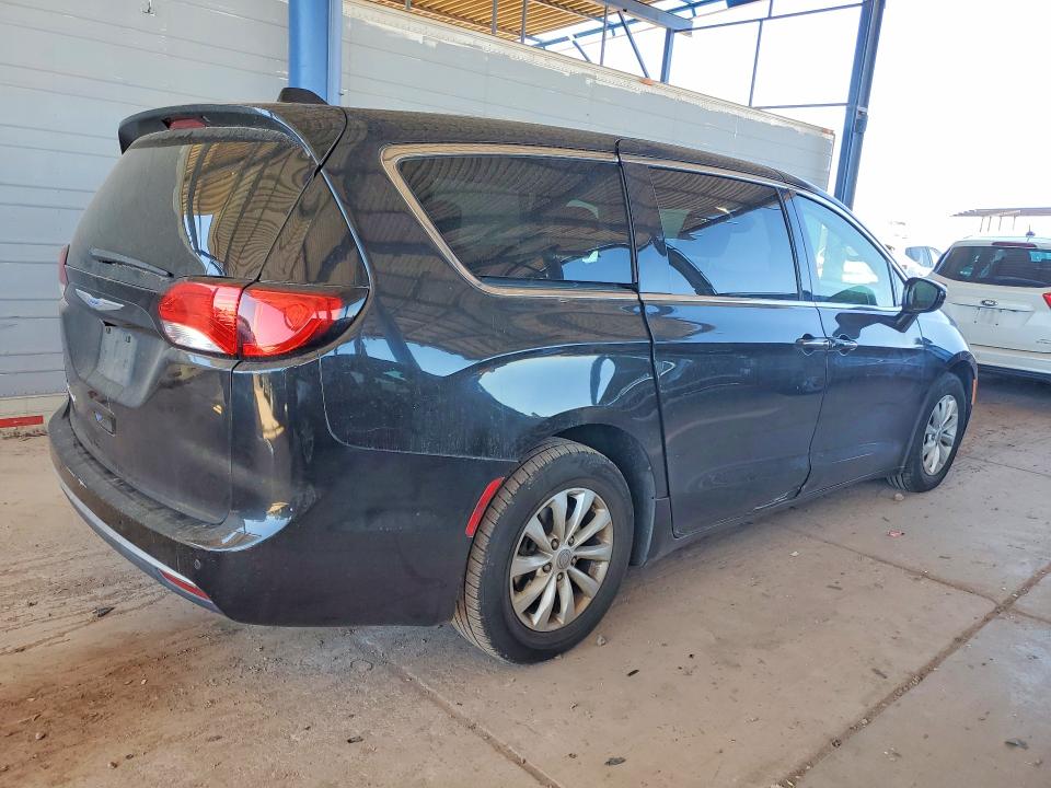 41672006 :رقم المزاد ، 2C4RC1FG9JR278587 vin ، 2018 Chrysler Pacifica مزاد بيع