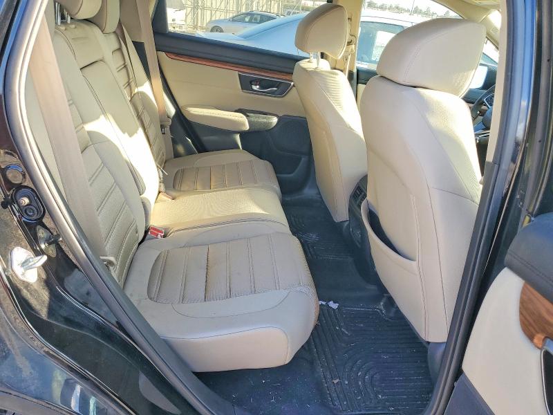 41606136 :رقم المزاد ، 7FARW1H58JE053113 vin ، 2018 Honda Cr-v مزاد بيع