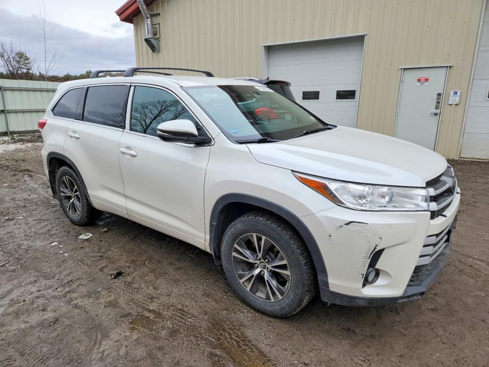 Продажа на аукционе авто 2017 Toyota Highlander, vin: 5TDBZRFH6HS378090, номер лота: 45498906